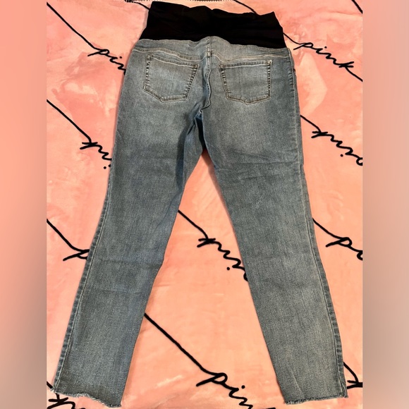 Plus size women’s maternity skinny jeans size 14. Like NEW! - Picture 2 of 3